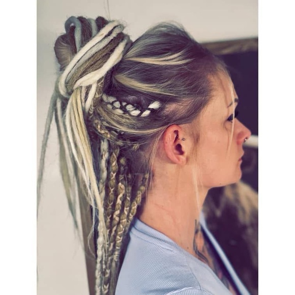 Meet your Posher, Chris - Picture 13 of 17